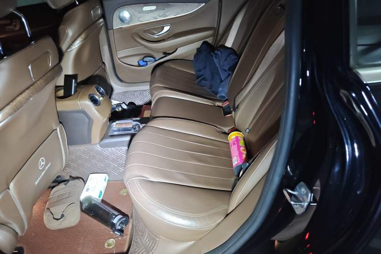 Used Mercedes-Benz E-Class 2017 E 320 L 4MATIC Left Rear Seat