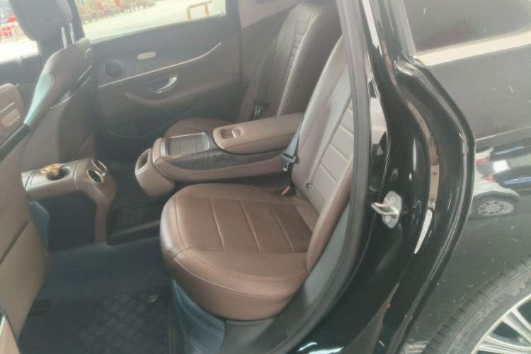 Used Mercedes-Benz E-Class 2017 E 300 L Sport Luxury Edition Left Rear Seat