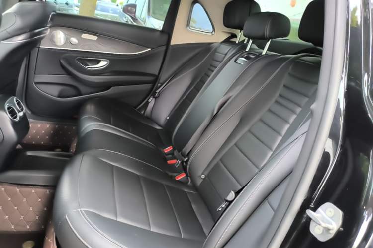 Used Mercedes-Benz E-Class 2017 E 200 L Sport 4MATIC Left Rear Seat