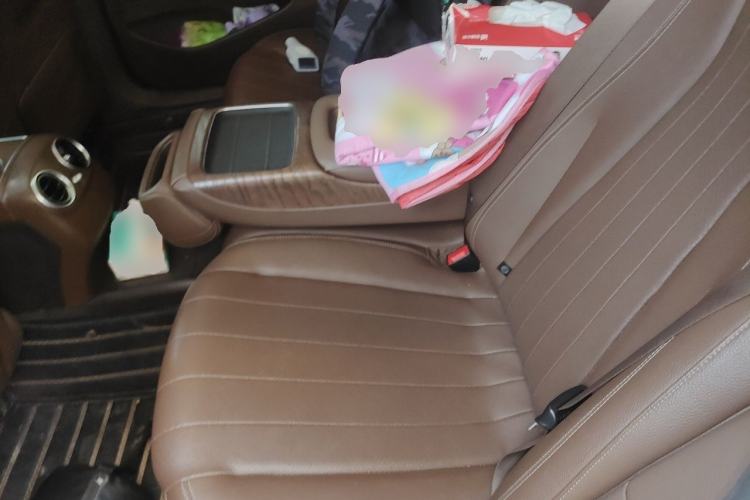 Used Mercedes-Benz E-Class 2017 E 300 L Luxury Model Left Rear Seat