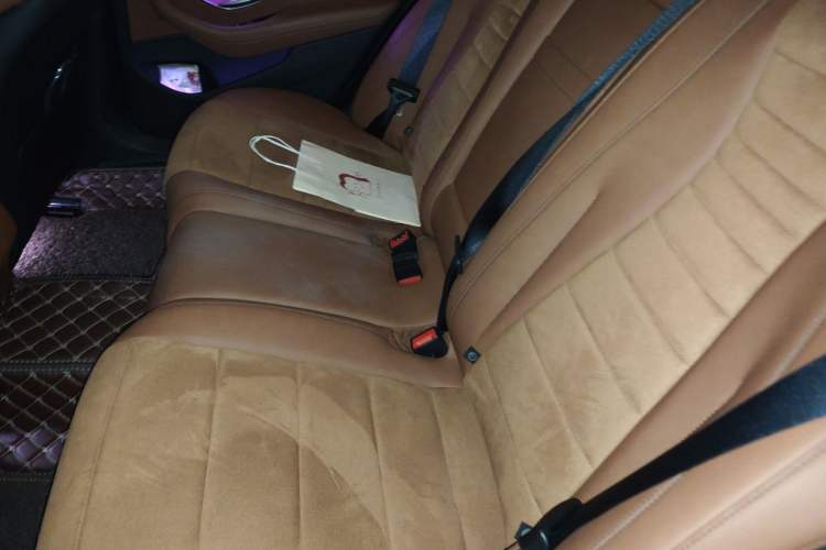 Used Mercedes-Benz E-Class 2017 E 300 Sport Edition Left Rear Seat