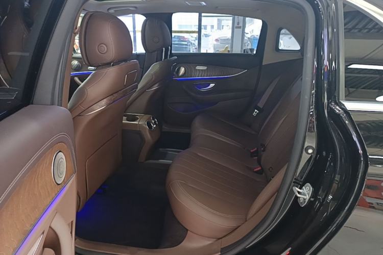 Used Mercedes-Benz E-Class 2017 E 200 L 4MATIC Left Rear Seat