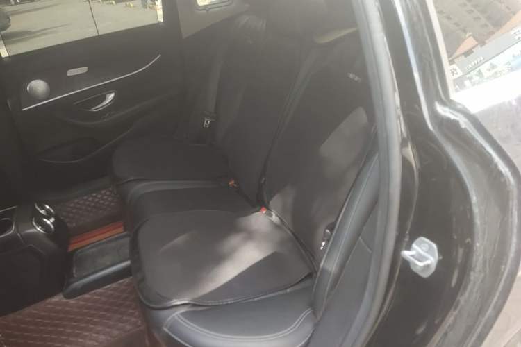 Used Mercedes-Benz E-Class 2017 E 300 L Sport Luxury Edition Left Rear Seat