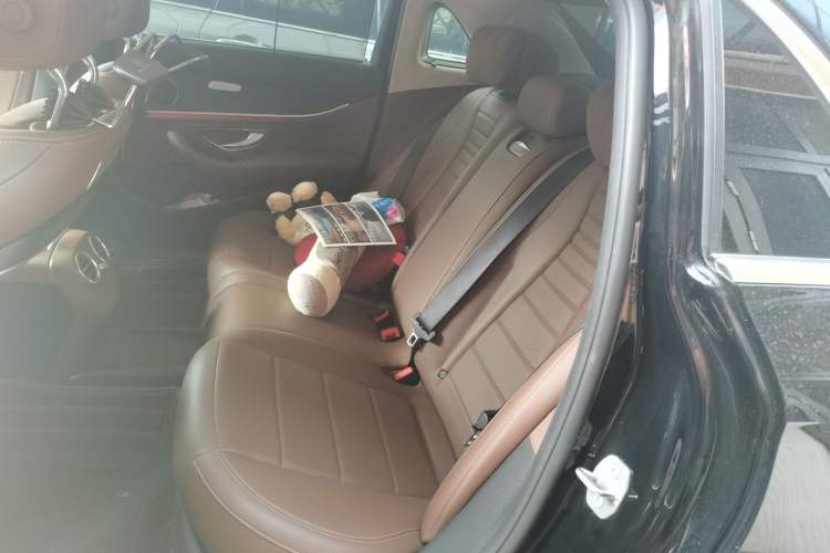 Used Mercedes-Benz E-Class 2017 E 300 L Sport Luxury Edition Left Rear Seat