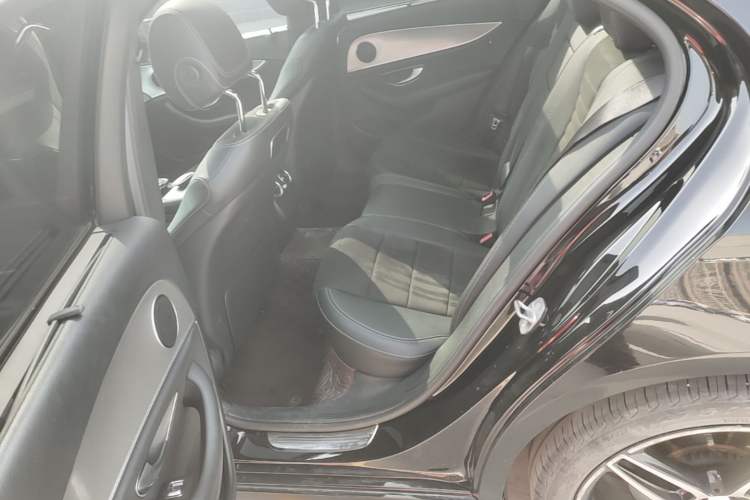 Used Mercedes-Benz E-Class 2017 Restyled E 300 Sport Edition Left Rear Seat