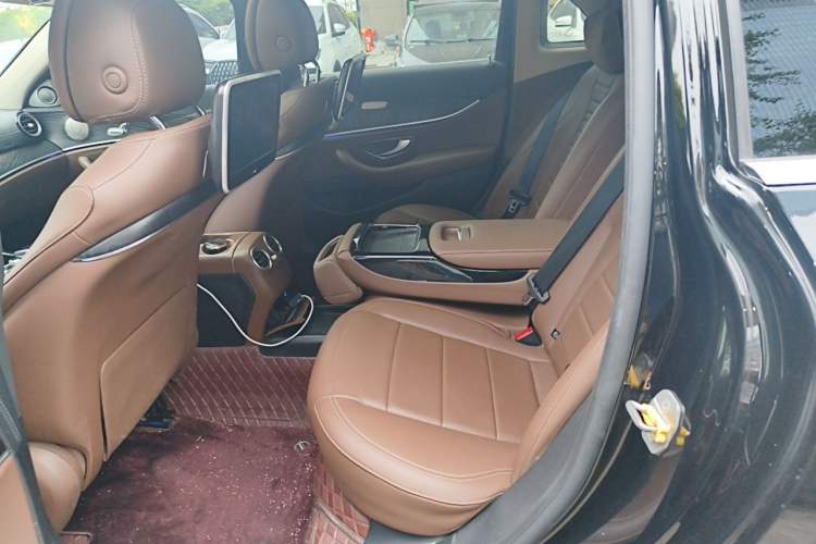 Used Mercedes-Benz E-Class 2017 E 200 L Sport 4MATIC Left Rear Seat