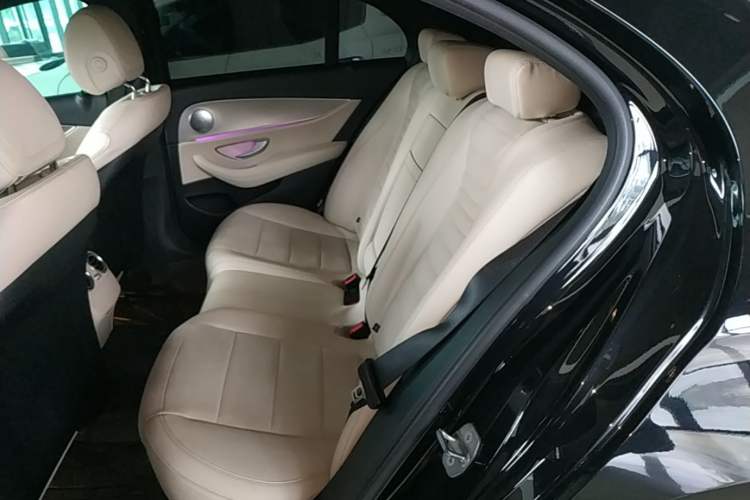 Used Mercedes-Benz E-Class 2017 E 200 Sport 4MATIC Left Rear Seat