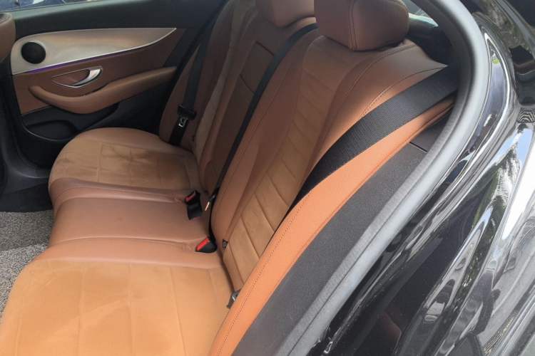 Used Mercedes-Benz E-Class 2017 E 200 Sport 4MATIC Left Rear Seat