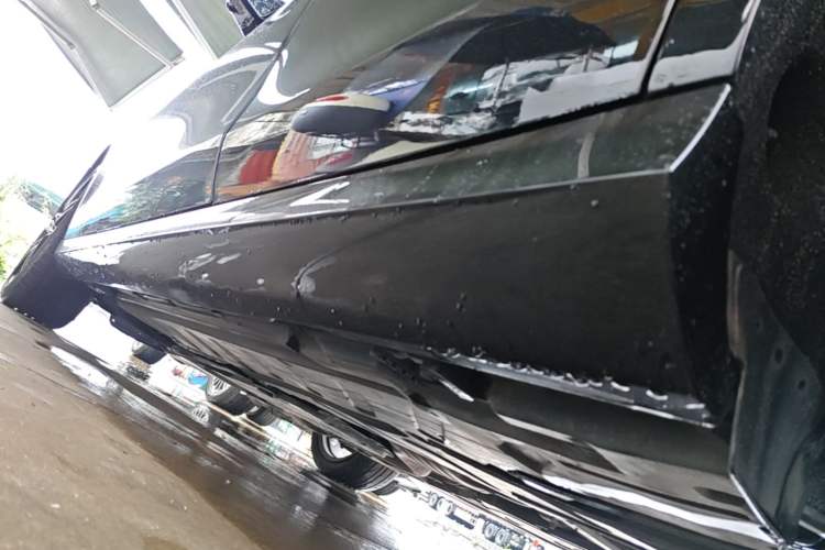 Used Mercedes-Benz E-Class 2017 E 300 Sport Edition Left Side Sill