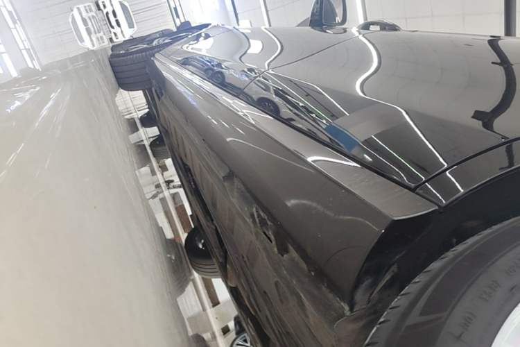 Used Mercedes-Benz E-Class 2017 E 200 Sport Left Side Sill