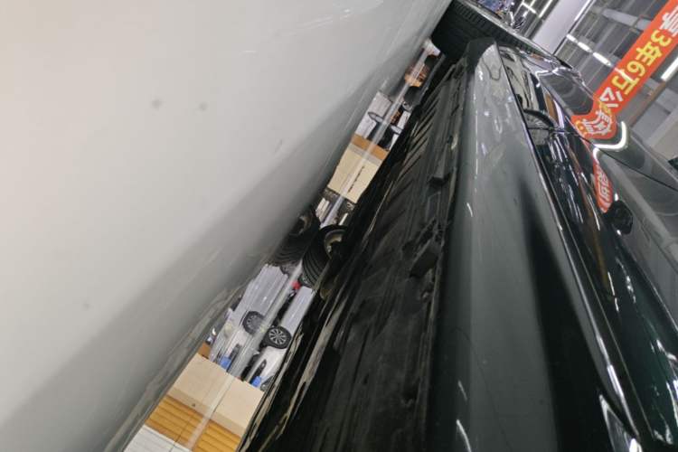 Used Mercedes-Benz E-Class 2017 E 320 L 4MATIC Left Side Sill