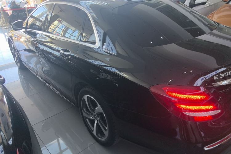 Used Mercedes-Benz E-Class 2017 E 300 L Sporty and Stylish Model Left Side