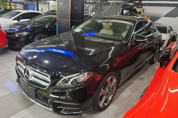 Gebrauchter Mercedes-Benz E-Class 2017 E 300 L Sporty and Stylish Model Guazi used car, China used car export, Used car for sale, Used  cars, Cheapest cars for sale