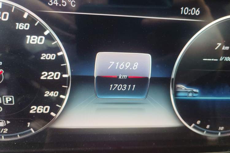 Used Mercedes-Benz E-Class 2017 E 300 L Luxury Model Odometer Close Up