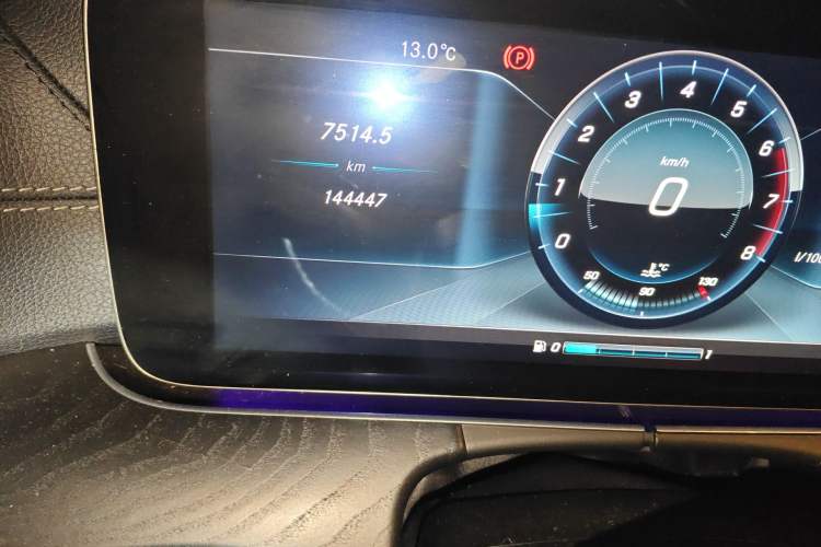 Used Mercedes-Benz E-Class 2017 E 200 L Sport 4MATIC Odometer Close Up
