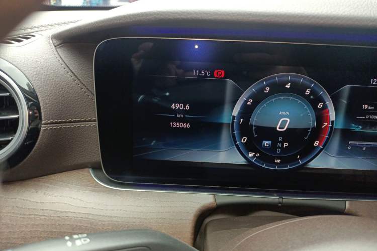 Used Mercedes-Benz E-Class 2017 E 300 L Luxury Model Odometer Close Up