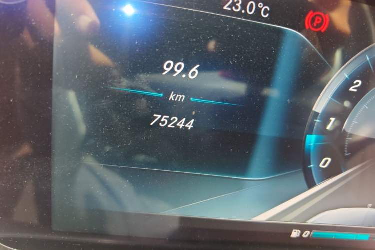 Used Mercedes-Benz E-Class 2017 E 300 L Luxury Model Odometer Close Up