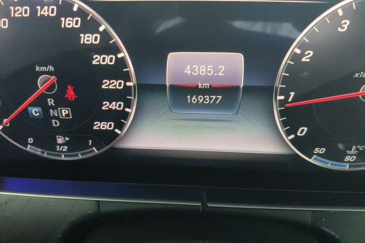Used Mercedes-Benz E-Class 2017 E 300 L Sport Luxury Edition Odometer Close Up