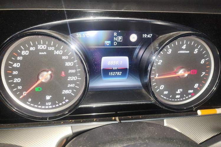 Used Mercedes-Benz E-Class 2017 E 300 Sport Edition Odometer Close Up