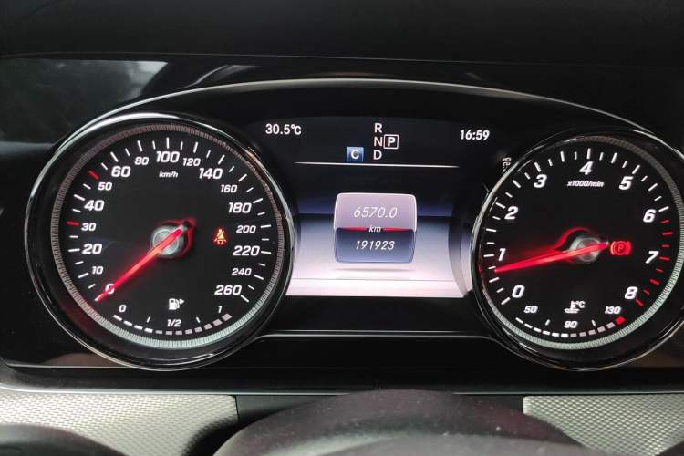Used Mercedes-Benz E-Class 2017 E 200 Sport Odometer Close Up