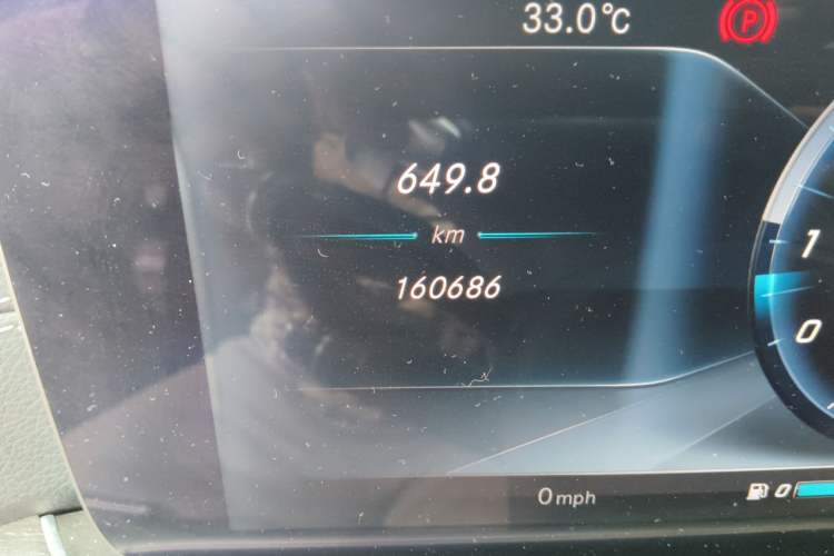 Used Mercedes-Benz E-Class 2017 E 320 L Sport 4MATIC Odometer Close Up