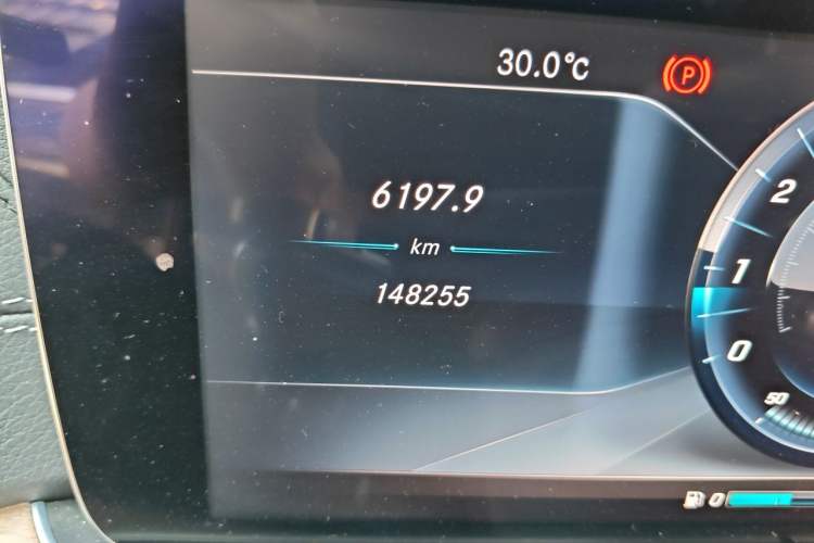Used Mercedes-Benz E-Class 2017 E 300 L Luxury Model Odometer Close Up