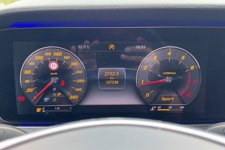 Used Mercedes-Benz E-Class 2017 E 200 L Sport 4MATIC Odometer Close Up