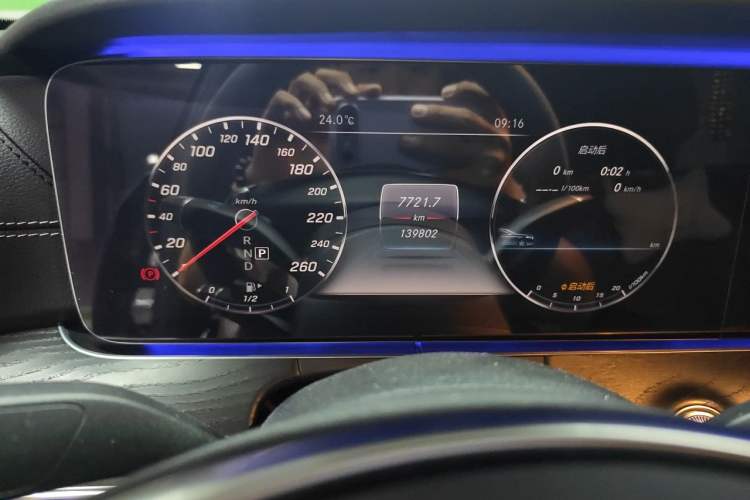 Used Mercedes-Benz E-Class 2017 E 320 L Sport 4MATIC Odometer Close Up