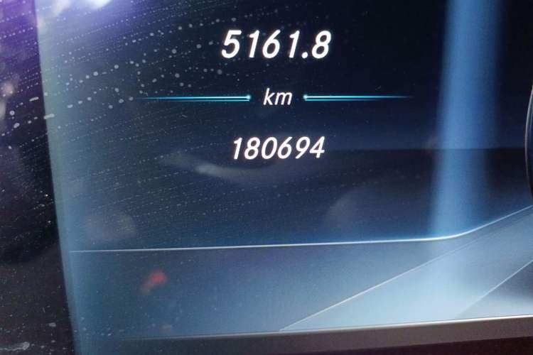 Used Mercedes-Benz E-Class 2017 E 200 Coupe Odometer Close Up