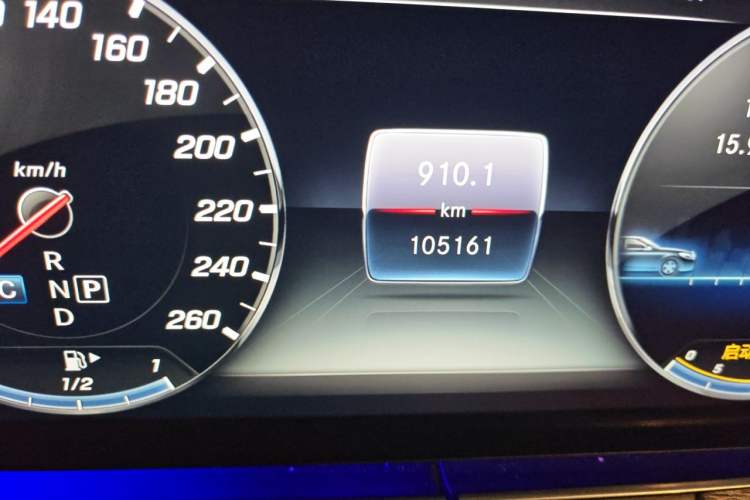 Used Mercedes-Benz E-Class 2017 E 300 L Luxury Model Odometer Close Up