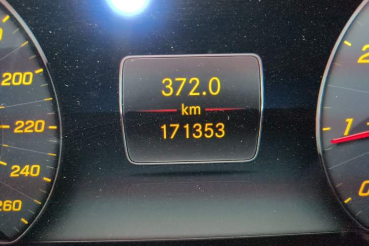 Used Mercedes-Benz E-Class 2017 E 300 L Sport Luxury Edition Odometer Close Up