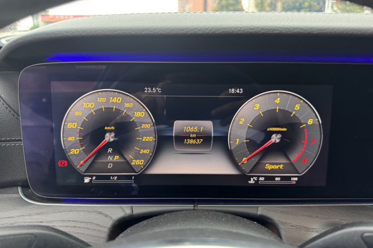 Used Mercedes-Benz E-Class 2017 E 200 L Sport 4MATIC Odometer Close Up