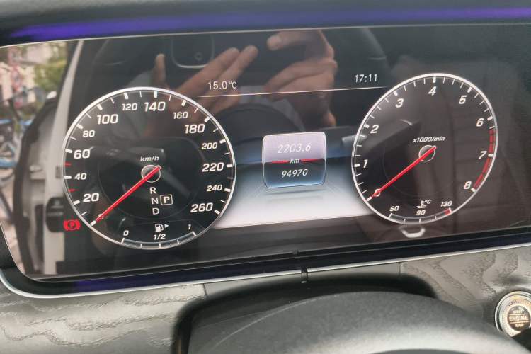 Used Mercedes-Benz E-Class 2017 E 300 L Sport Luxury Edition Odometer Close Up