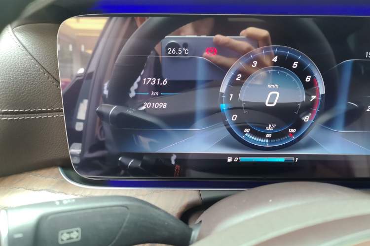 Used Mercedes-Benz E-Class 2017 E 300 L Luxury Model Odometer Close Up