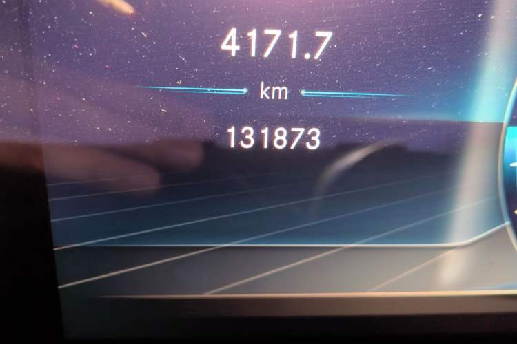 Used Mercedes-Benz E-Class 2017 E 200 L Sport 4MATIC Odometer Close Up