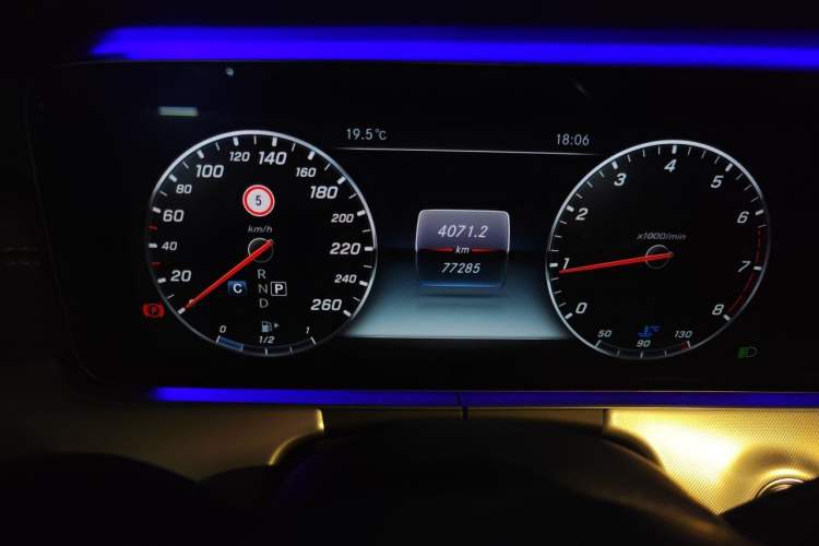 Used Mercedes-Benz E-Class 2017 E 200 Coupe Odometer Close Up