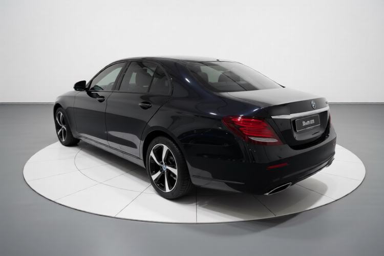 Used Mercedes-Benz E-Class 2017 E 200 Sport Rear Left 45 Deg