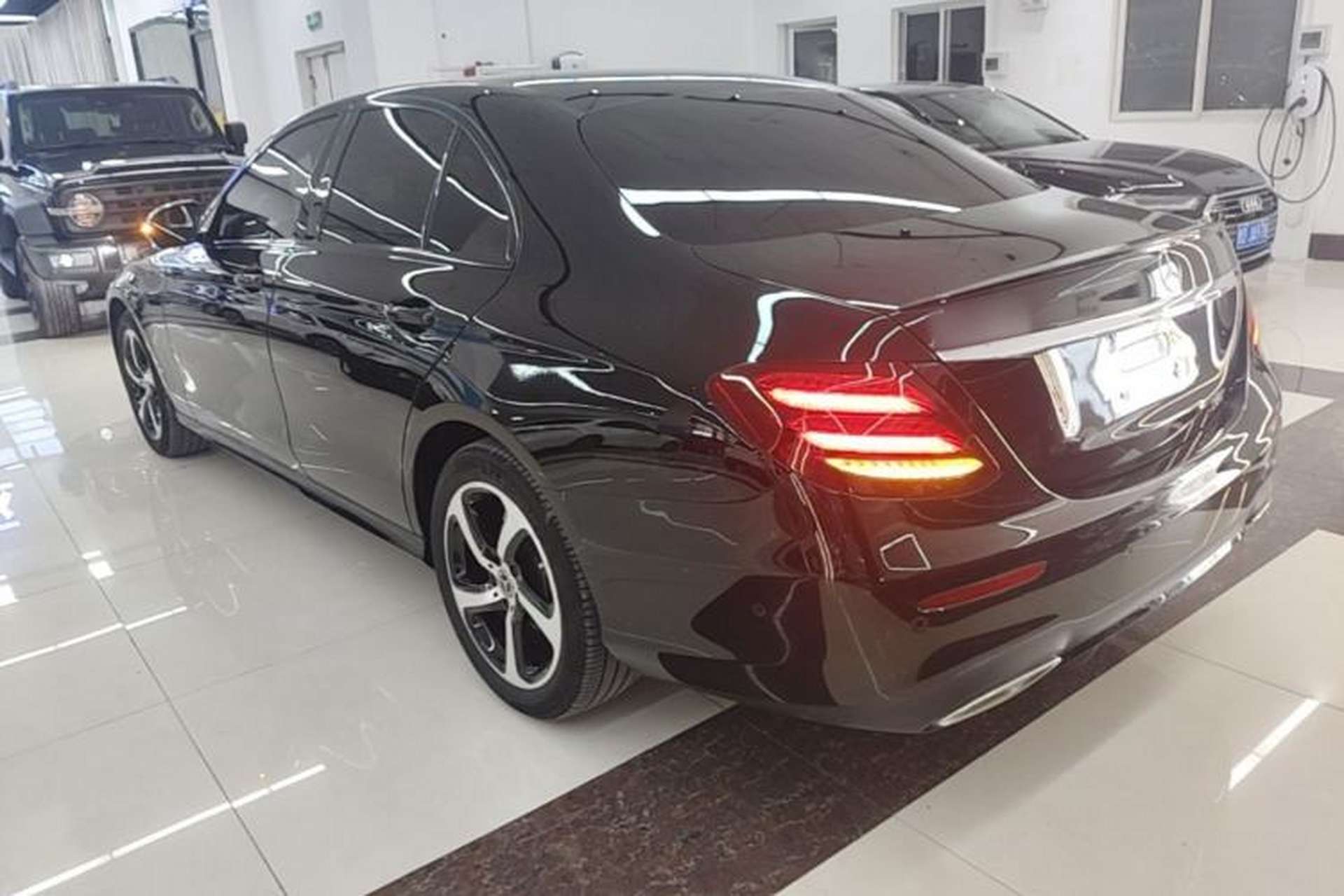 Used Mercedes-Benz E-Class 2017 E 200 Sport Rear Left 45 Deg