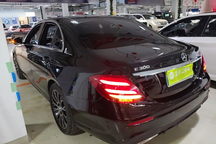 Used Mercedes-Benz E-Class 2017 E 300 Sport Edition Rear Left 45 Deg