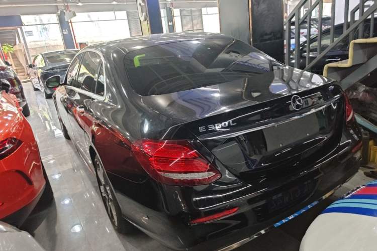 Used Mercedes-Benz E-Class 2017 E 300 L Sporty and Stylish Model Rear Left 45 Deg