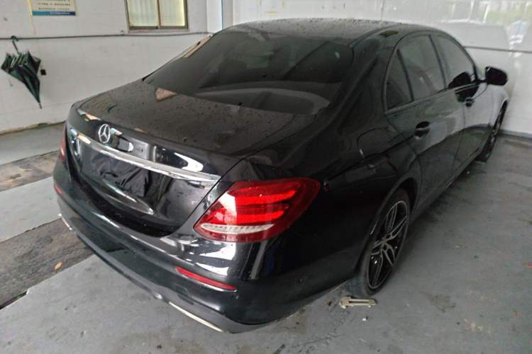 Used Mercedes-Benz E-Class 2017 E 200 Sport 4MATIC Rear Right 45 Deg