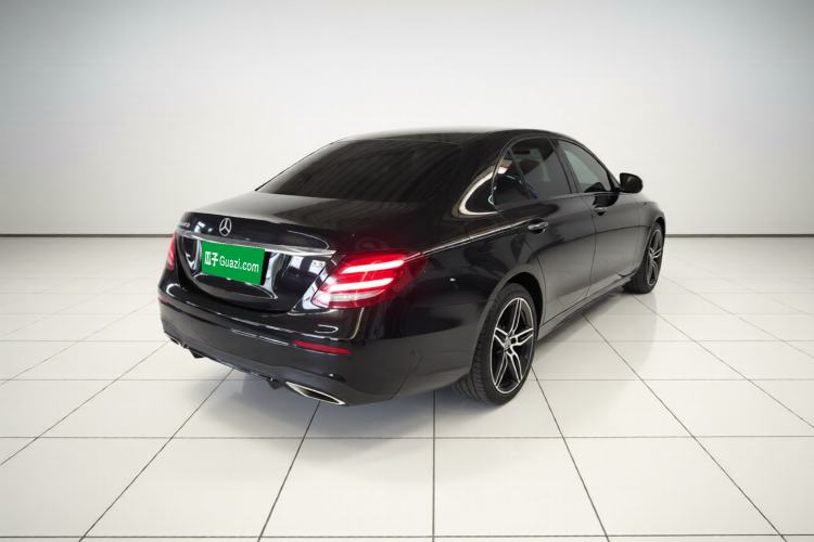 Used Mercedes-Benz E-Class 2017 E 300 Sport Edition Rear Right 45 Deg