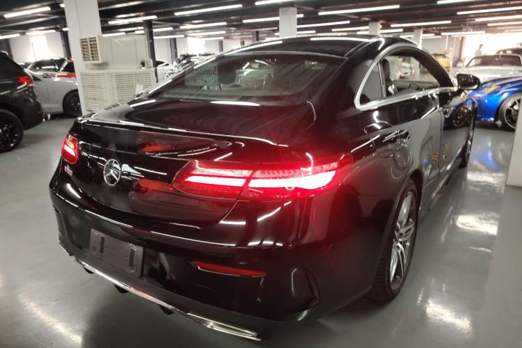Used Mercedes-Benz E-Class 2017 E 200 Coupe Rear Right 45 Deg