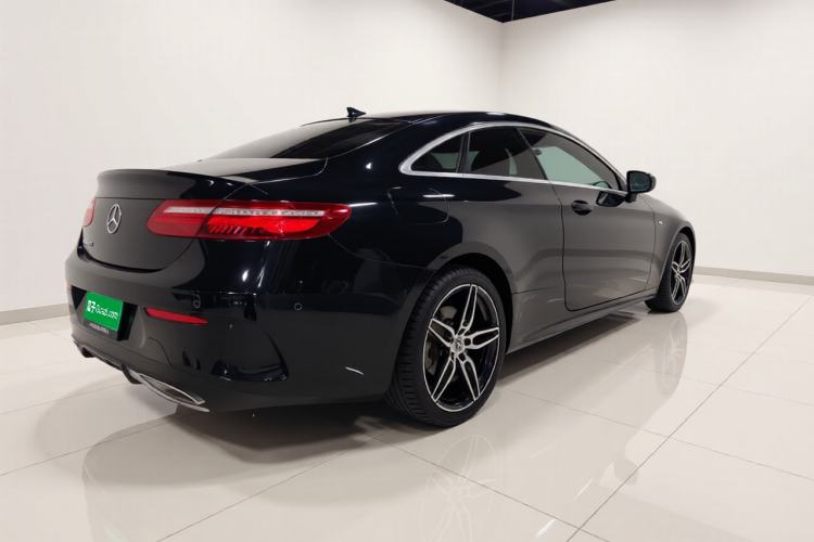 Used Mercedes-Benz E-Class 2017 E 300 Coupe Rear Right 45 Deg