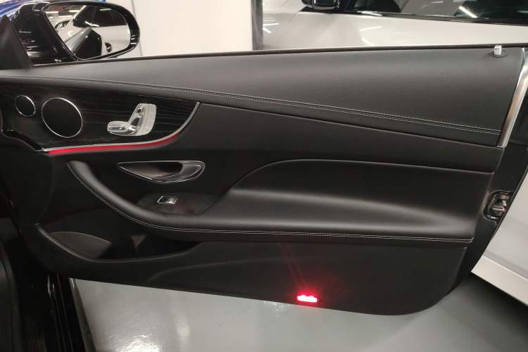 Used Mercedes-Benz E-Class 2017 E 200 Coupe Right Front Door Interior