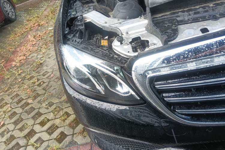 Used Mercedes-Benz E-Class 2017 E 200 L 4MATIC Right Front Headlight