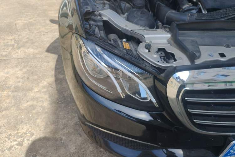 Used Mercedes-Benz E-Class 2017 E 300 L Luxury Model Right Front Headlight