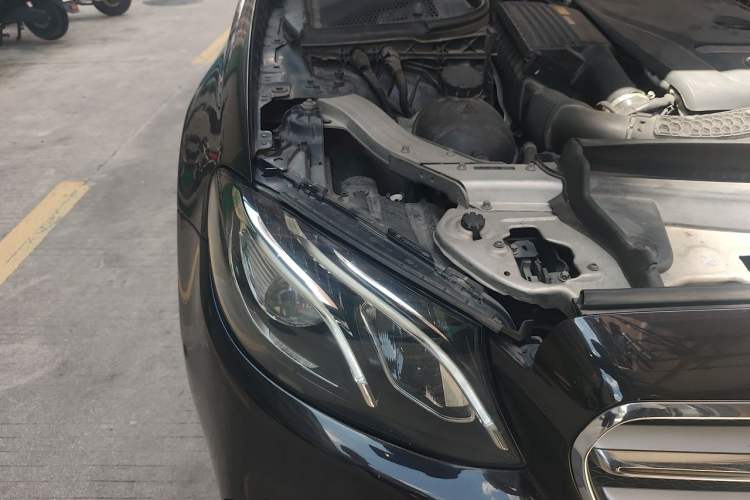 Used Mercedes-Benz E-Class 2017 E 300 L Sporty and Stylish Model Right Front Headlight