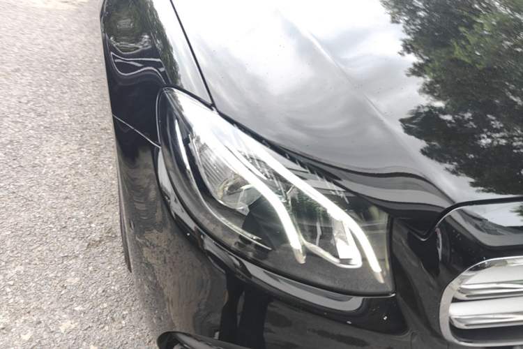 Used Mercedes-Benz E-Class 2017 E 300 L Sport Luxury Edition Right Front Headlight
