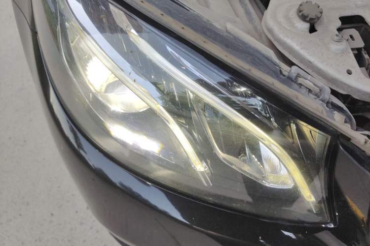 Used Mercedes-Benz E-Class 2017 E 300 L Luxury Model Right Front Headlight